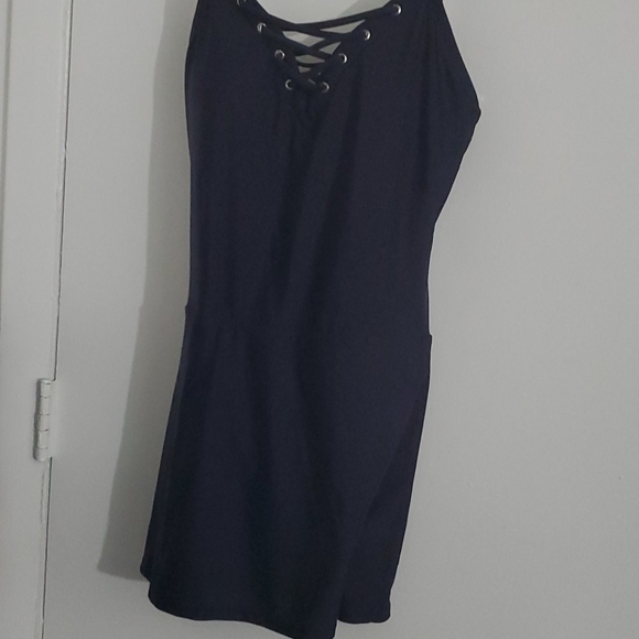 Swimsuit - Picture 2 of 6